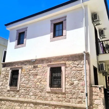 Habitación en casa particular Lokal Ayvalı