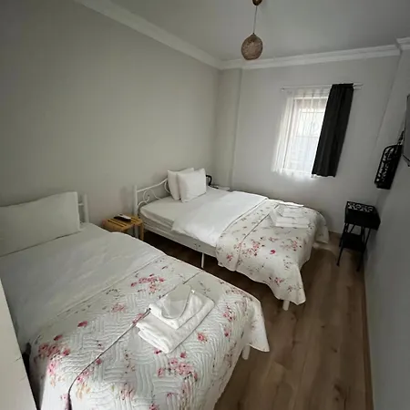 Lokal Ayvalık * Ayvalı